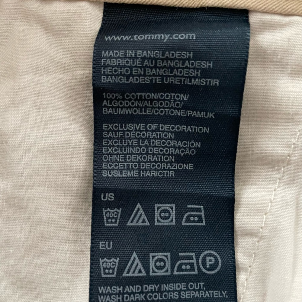Tommy Hilfiger Women’s Khaki Shorts - Picture 5 of 6